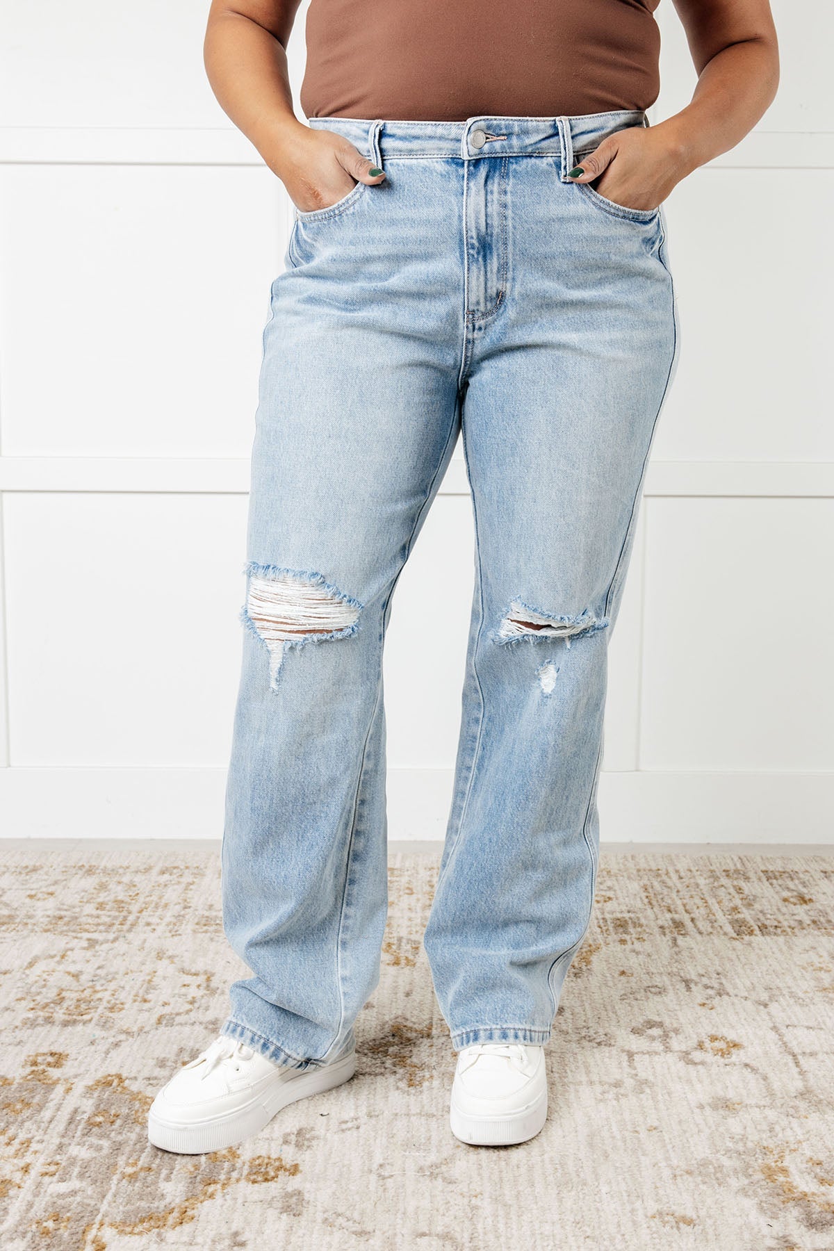 Patricia High Rise Rigid Magic 90&#39;s Straight Jeans