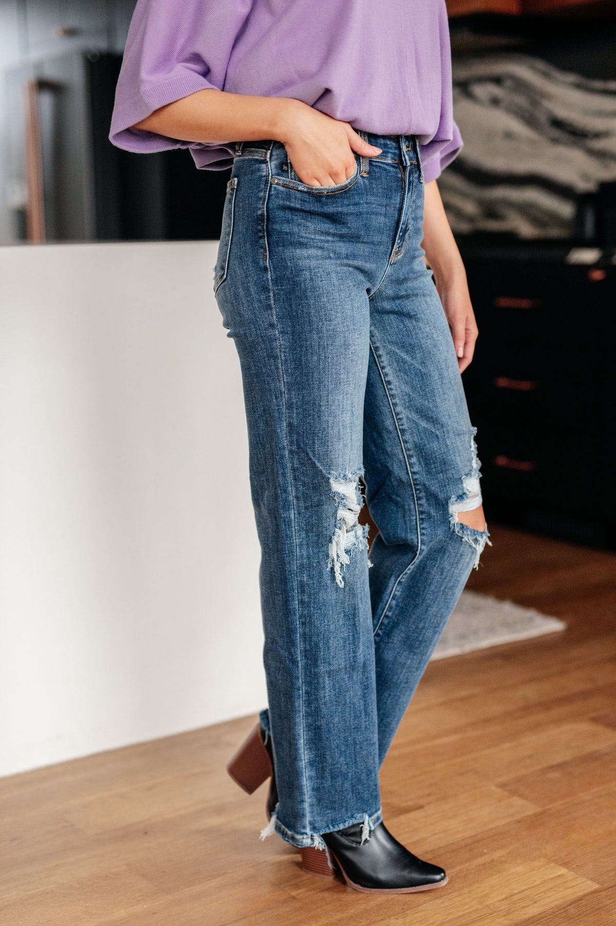 Rose High Rise 90&#39;s Straight Jeans in Dark Wash