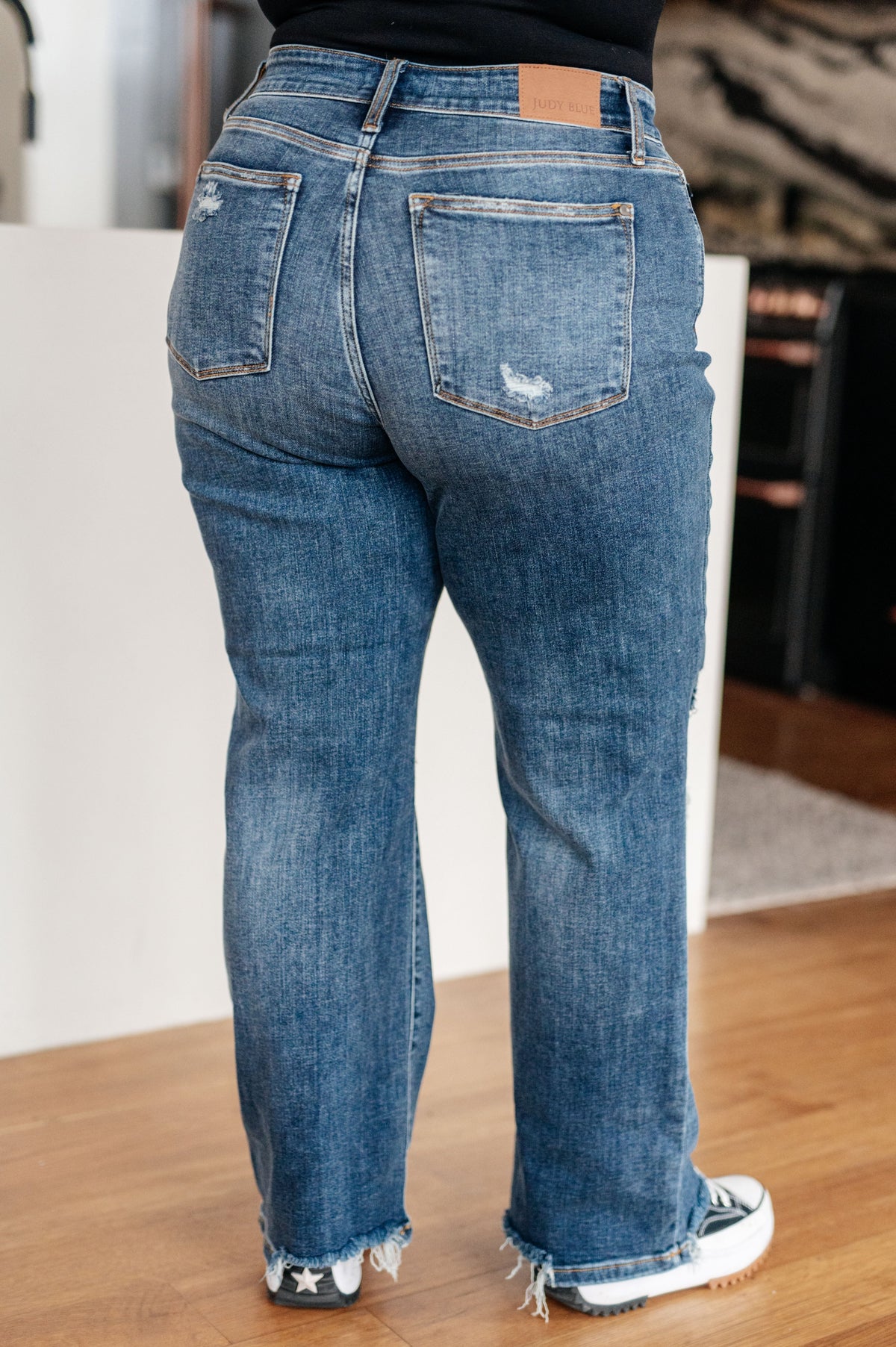 Rose High Rise 90&#39;s Straight Jeans in Dark Wash