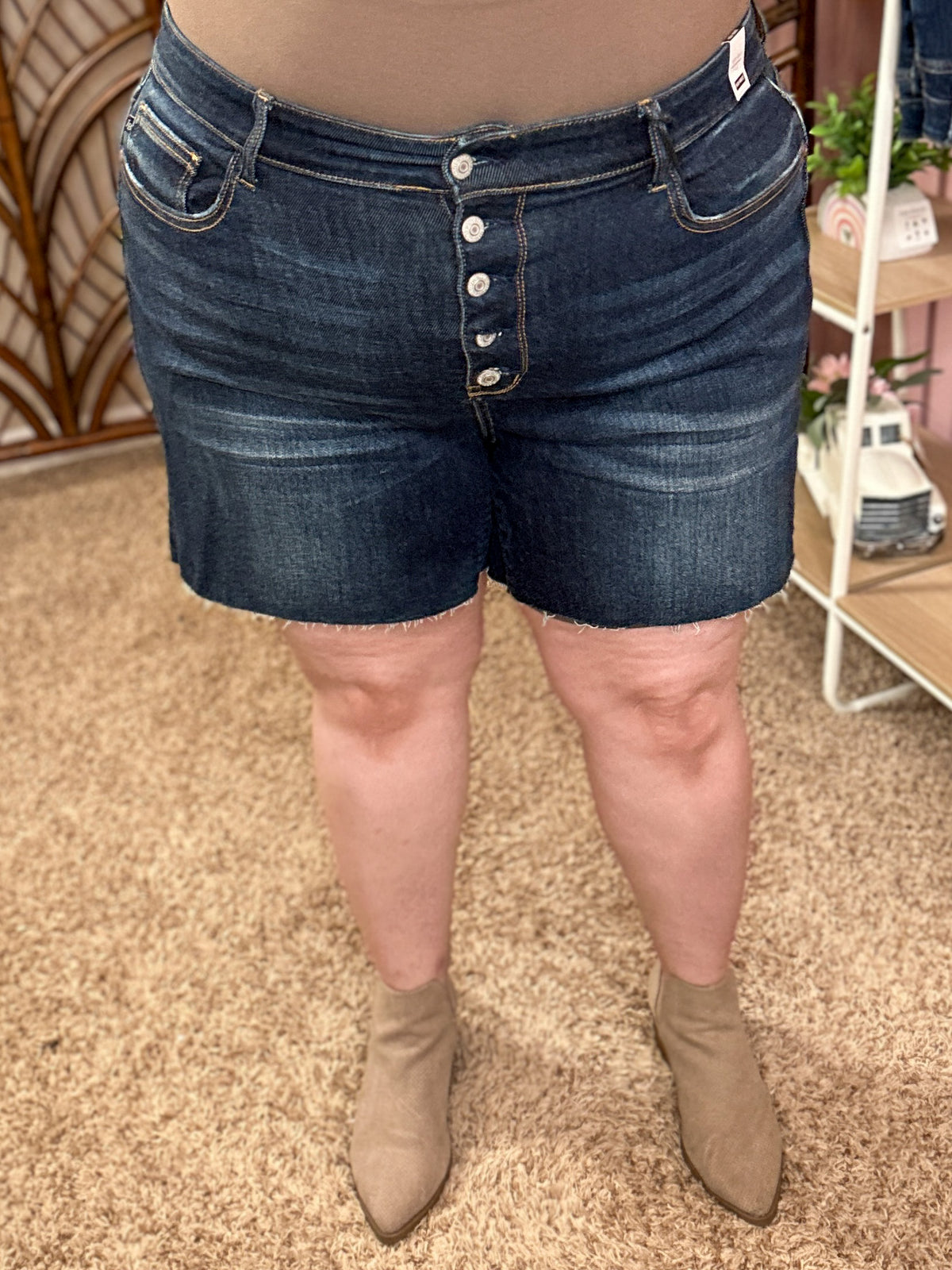 Never Let Up Cutoff Button Fly Denim Shorts - Judy Blue