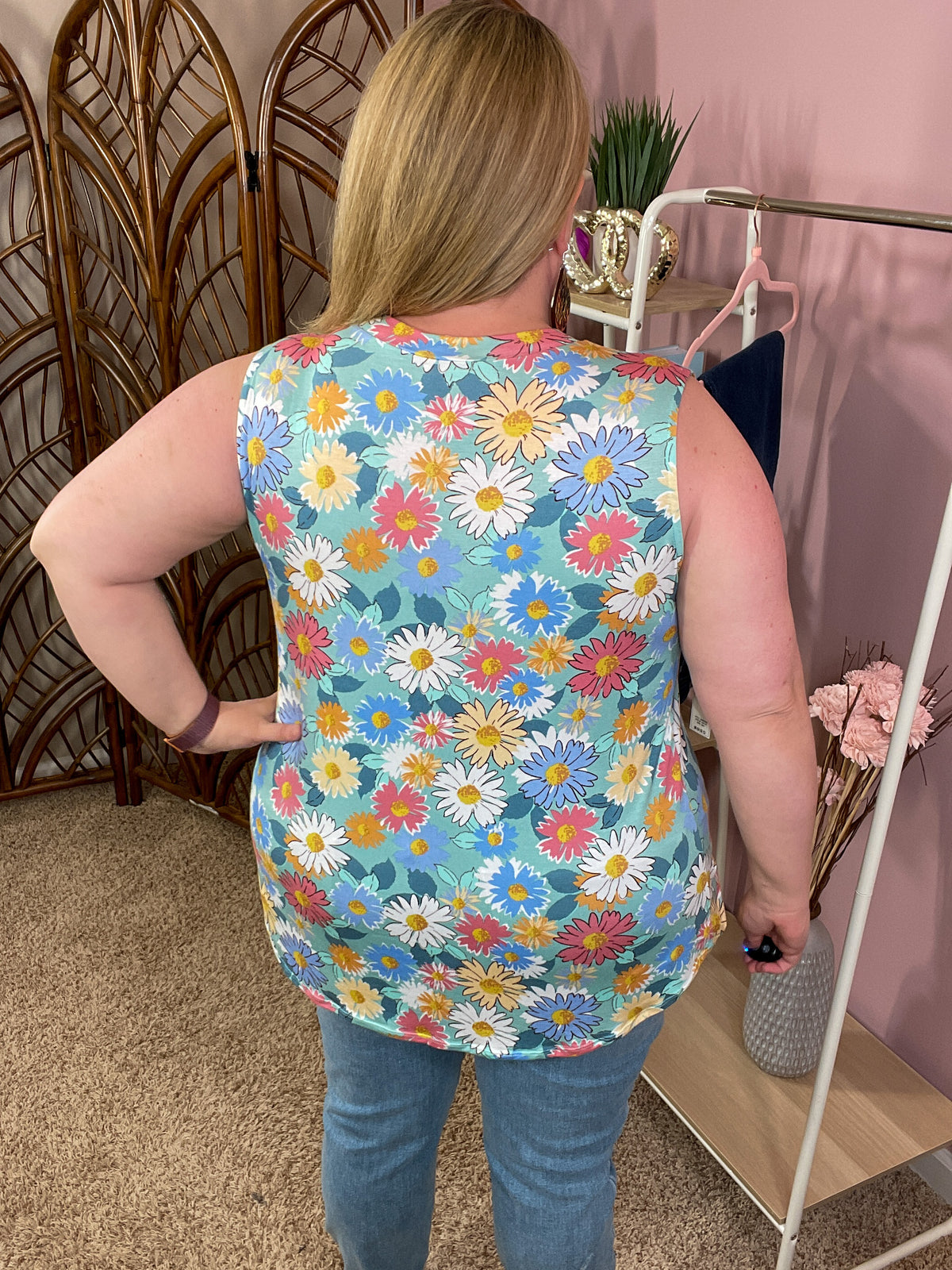 Breeze on By Tank - Mint Daisy