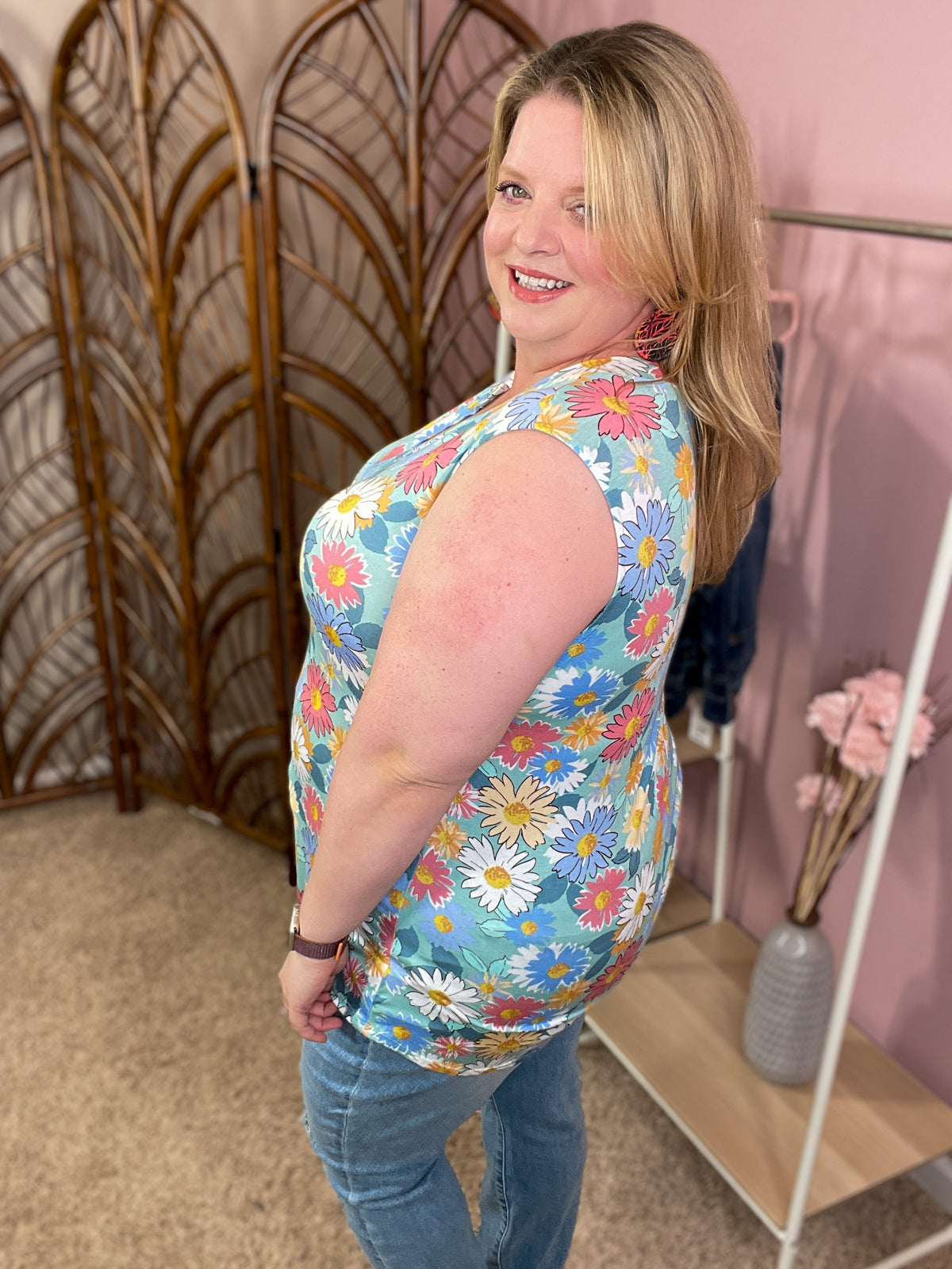 Breeze on By Tank - Mint Daisy