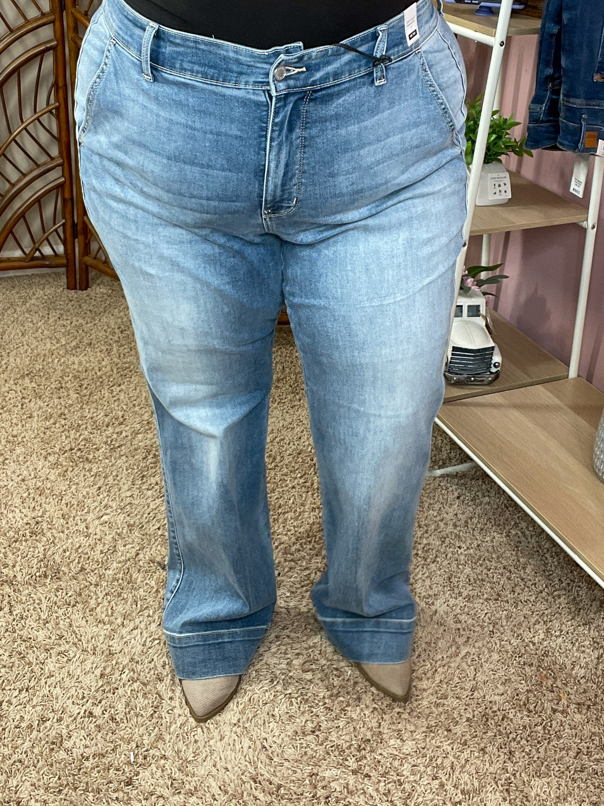 Trend Setter Wide Leg Jeans - Judy Blue