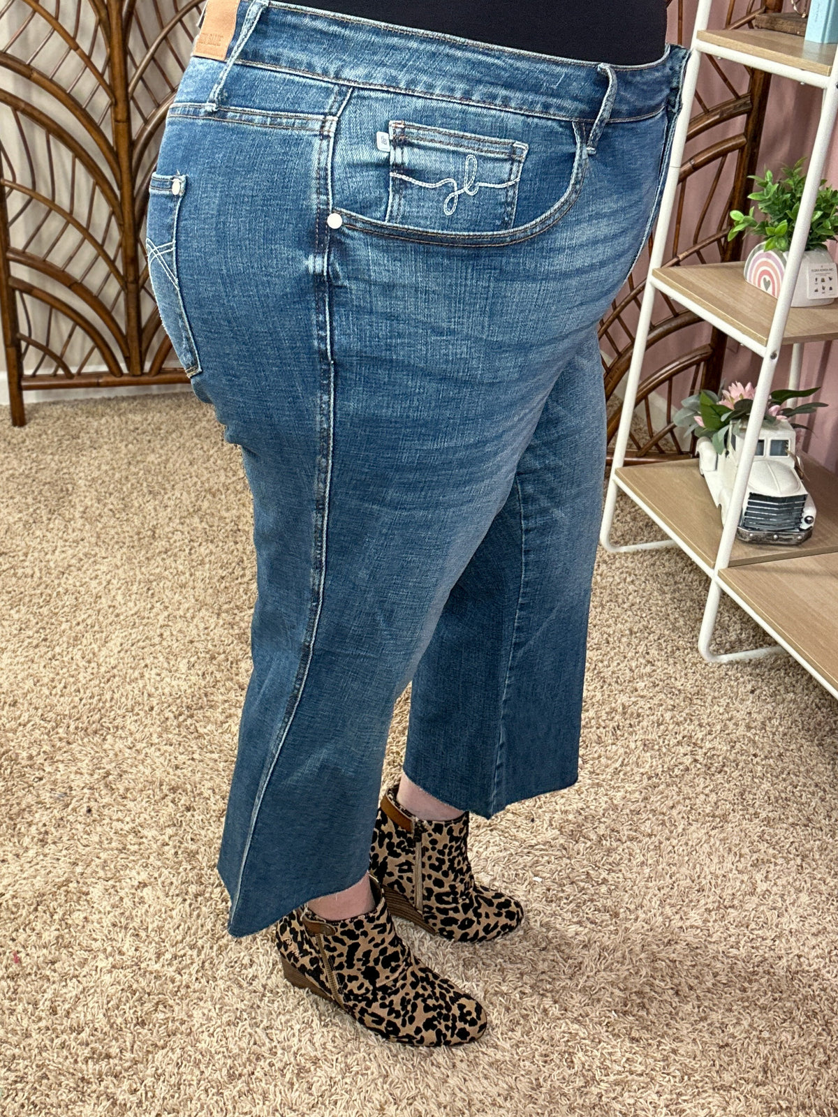 Up For the Challenge Cropped Jeans - Judy Blue