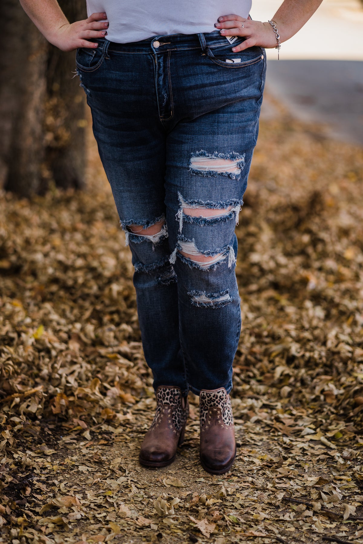Slice of Heaven Distressed Jeans - Judy Blue
