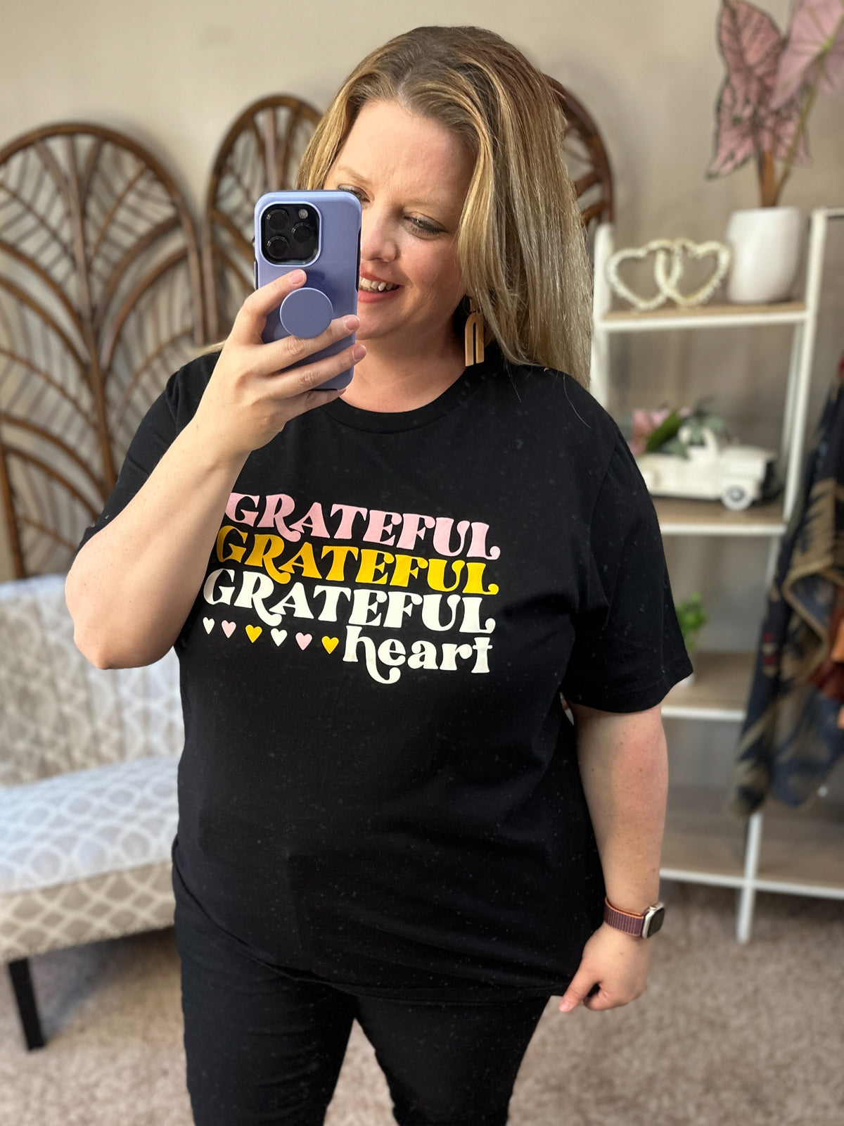 Grateful Heart Graphic Tee