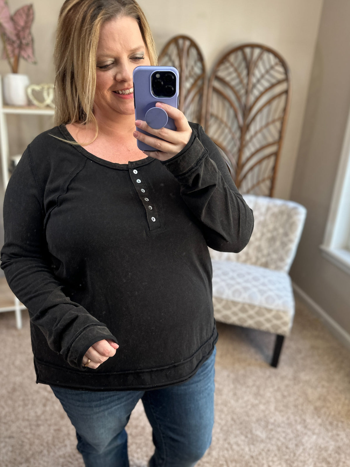 Cute as a Button Top - Black