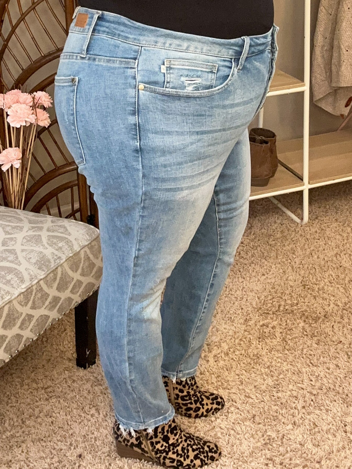 Tucked In Button Fly Jeans -Judy Blue