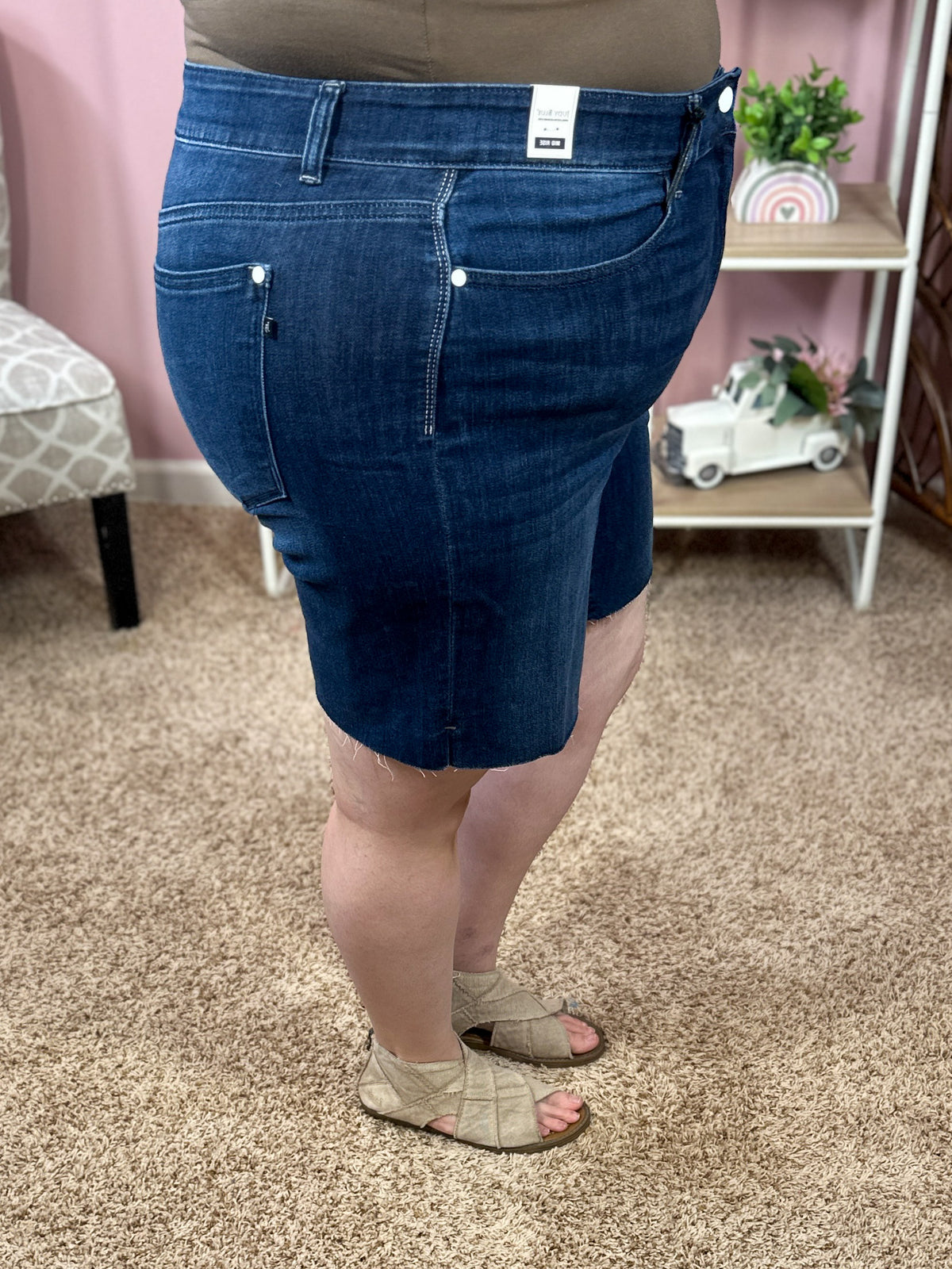 Wind in My Hair Cutoff Denim Shorts - Judy Blue