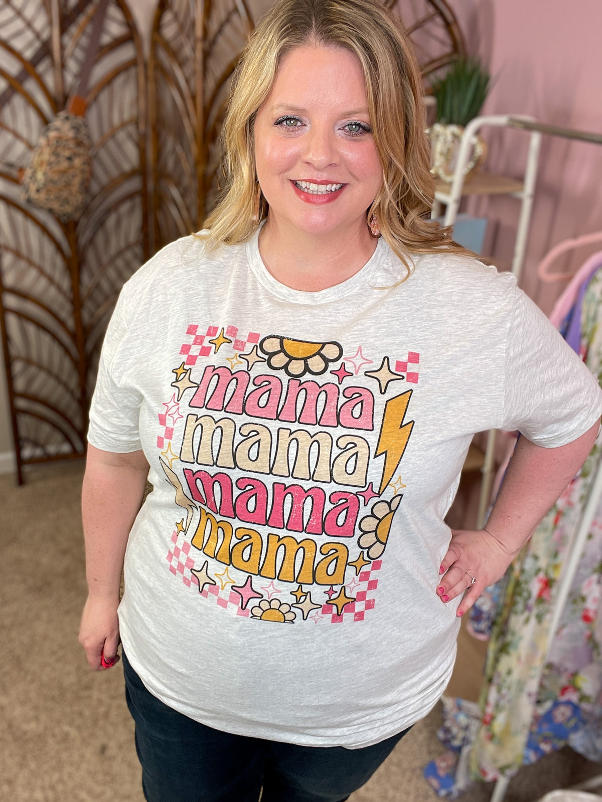 Summer Daisy Mama Graphic Tee - Oatmeal