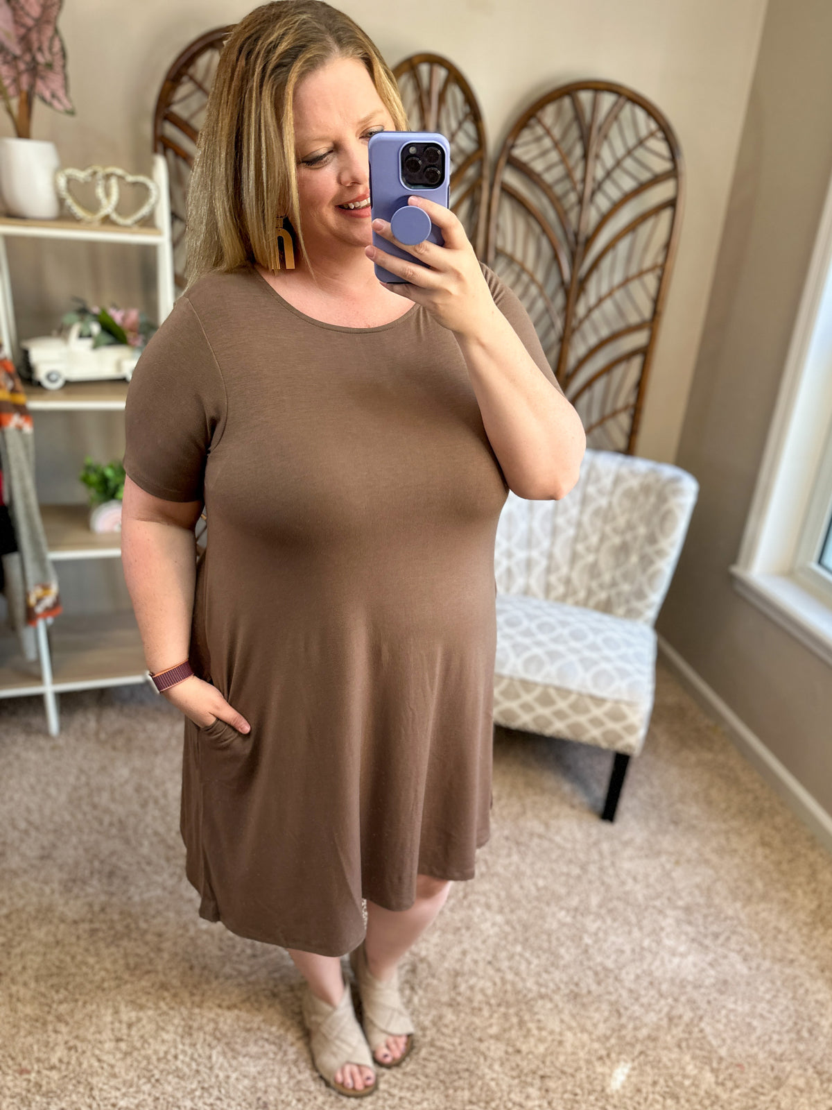 Keep It Coming Short Sleeve Pocket Tunic - Mocha
