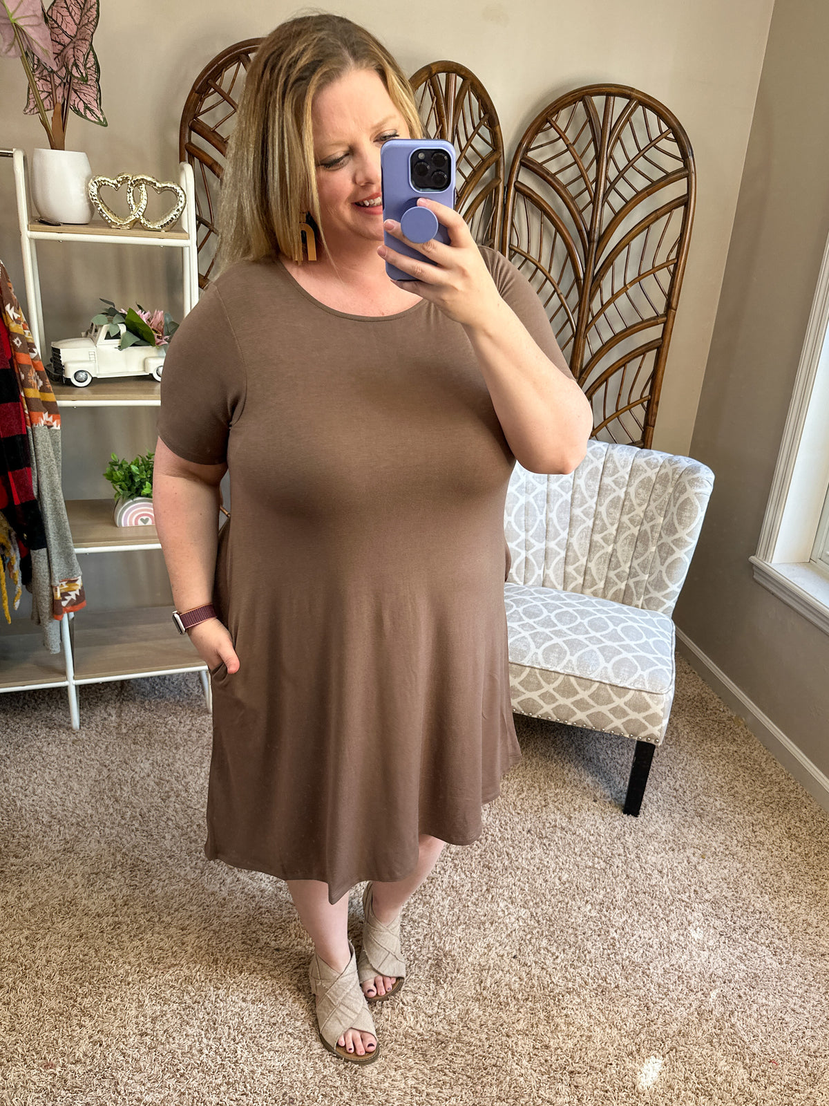 Keep It Coming Short Sleeve Pocket Tunic - Mocha