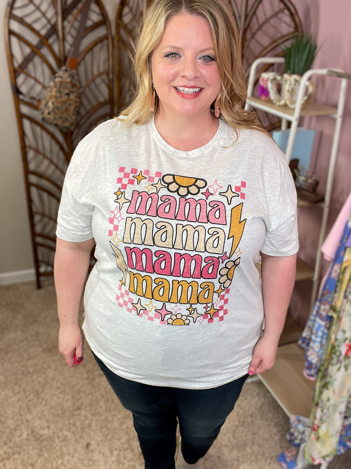Summer Daisy Mama Graphic Tee - Oatmeal